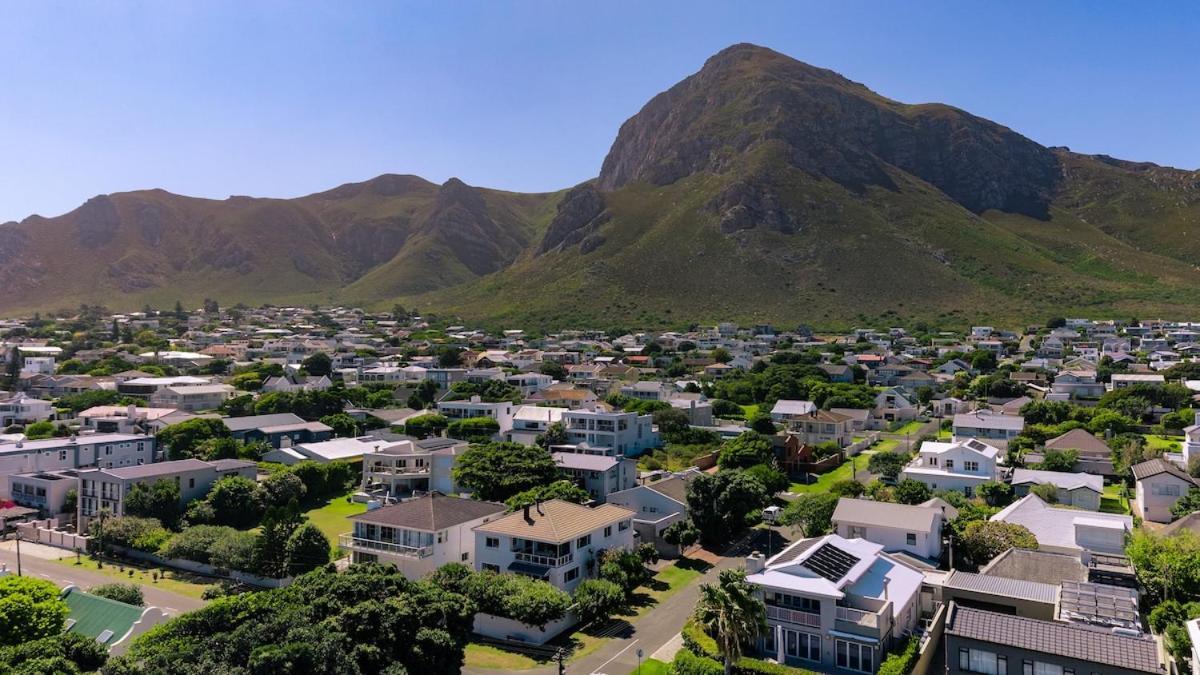 Holiday home The Mountainview Family Retreat Hermanus